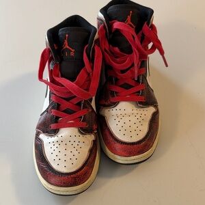 Nike Air Jordan 1 Mid | Red Black White | Chicago Style | Size 5Y